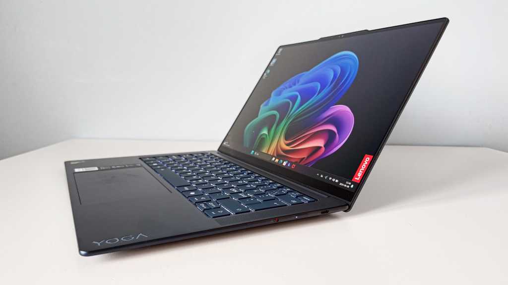 احصل على جهاز كمبيوتر محمول من AI OLED من Lenovo مقابل 300 دولار الآن