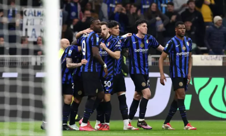 إنتر Milan يرتدي الشارات السوداء في مواجهة باريس سان جيرمان تكريمًا لذكرى بيليجريني