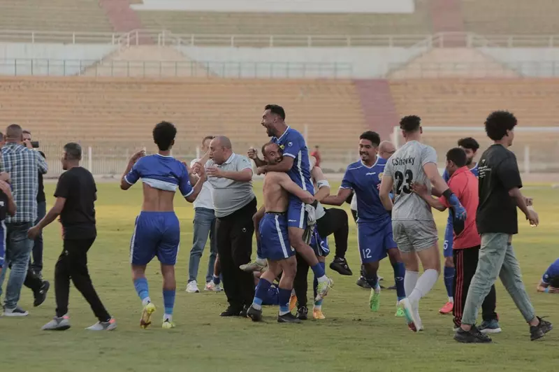 احتفالات استثنائية ورقصات مثيرة: ليلة تاريخية لكهرباء الإسماعيلية بعد الصعود إلى الدوري الممتاز