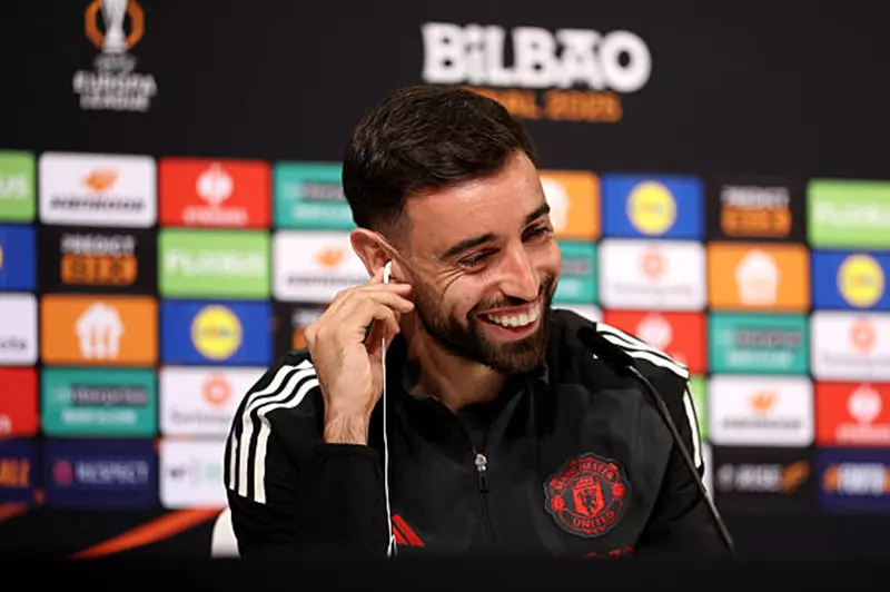 برونو فيرنانديز يحدد متطلباته للانضمام إلى الهلال قبيل كأس العالم للأندية