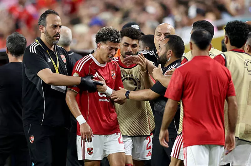إمام عاشور: الأحداث الأخيرة تعكس تاريخ الأهلي وسأعود بإرادة أقوى