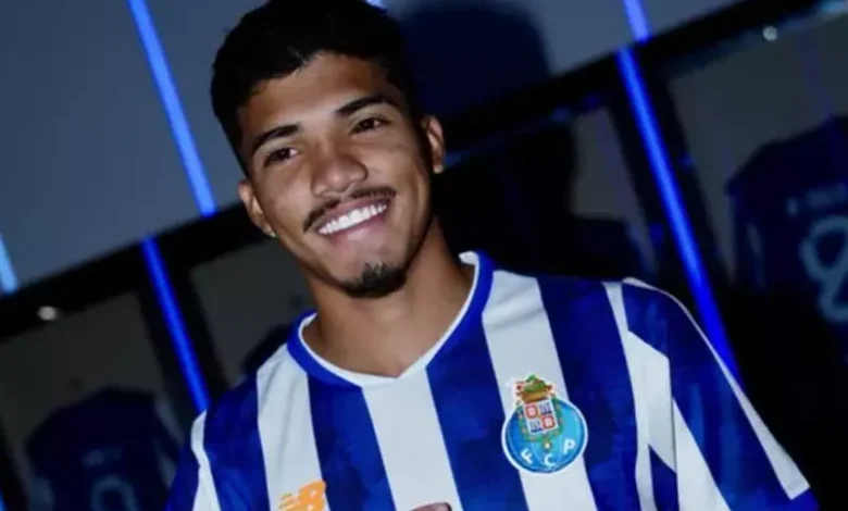 الأهلي يواجه 3 تحديات رئيسية: ويليام جوميز يكشف طموحات بورتو في كأس العالم للأندية