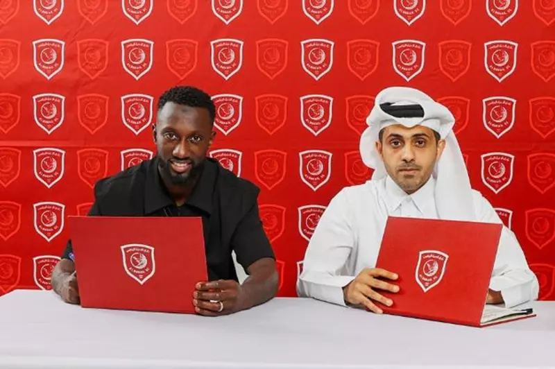 الدحيل القطري يعلن رسميًا عن تعاقده مع مدافع ريال بيتيس