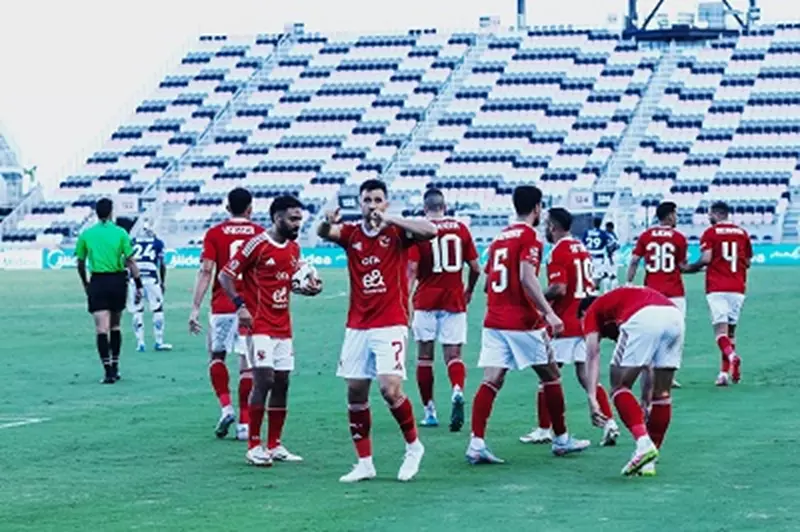 الفتى الذهبي: تريزيجيه وعشية التحدي مع الأهلي في المونديال (فيديو)