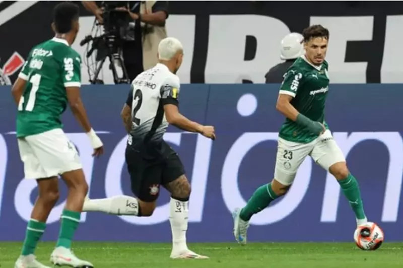 بالمرَاس يستسلم لصدارة الدوري البرازيلي: منافس الأهلي يفقد النقاط الحيوية