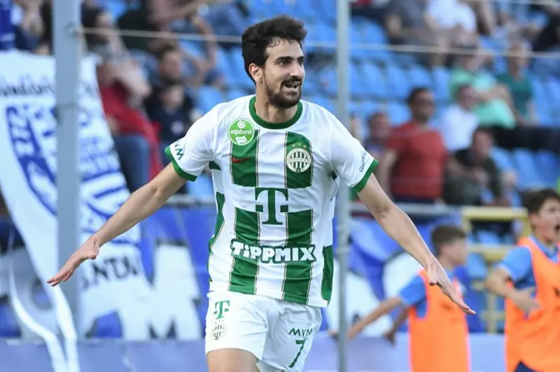 بن رمضان: اللاعب التونسي الرابع في الأهلي حيث كتب التاريخ يروى من جديد
