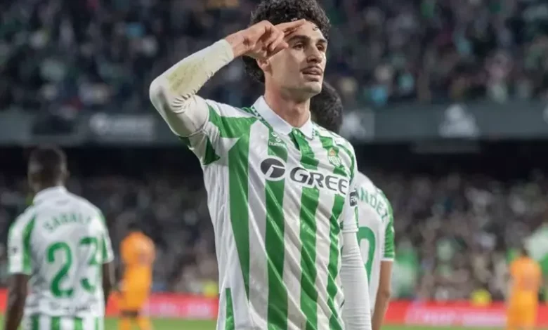 تقارير حصرية: أتلتيكو مدريد على مشارف التعاقد مع نجم ريال بيتيس