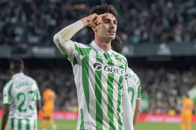 تقارير حصرية: أتلتيكو مدريد على مشارف التعاقد مع نجم ريال بيتيس