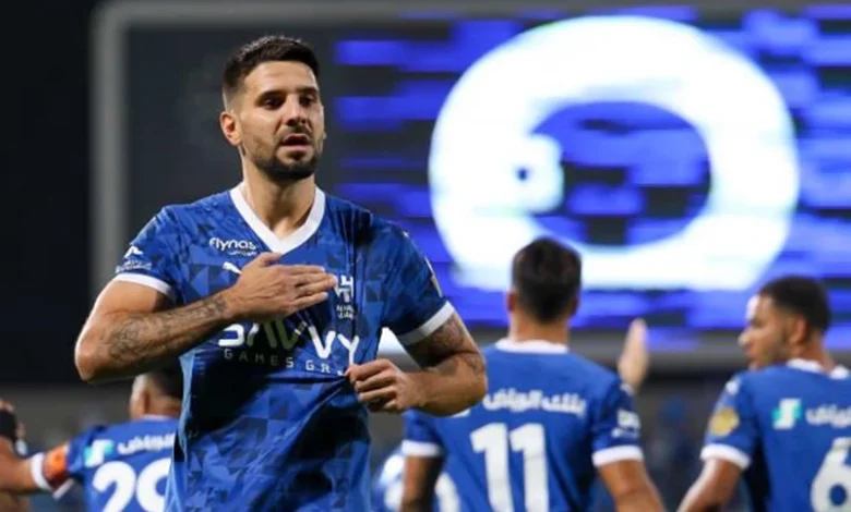 تقارير: مانشستر يونايتد ينسق جهودًا للتعاقد مع ميتروفيتش