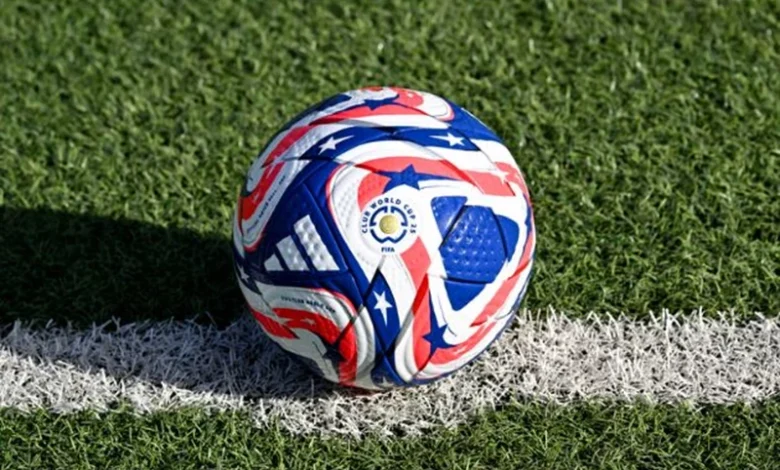 ثلاثة نجوم بارزين، بينهم لاعب عربي، يتألقون في قائمة استثنائية قبيل كأس العالم للأندية