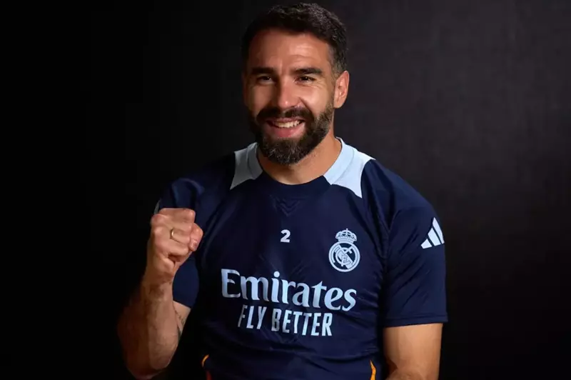 كارفخال: طموح ريال مدريد في التتويج بكأس العالم للأندية مع إمكانية الانتقال إلى الدوري الأمريكي