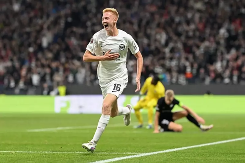 لاعب فرانكفورت يرد على شائعات ريال مدريد: 'لا أظن أن ألونسو يبادلني نفس المشاعر'
