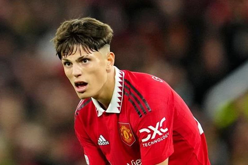 ليفركوزن يتراجع عن صفقة ضم جارناتشو