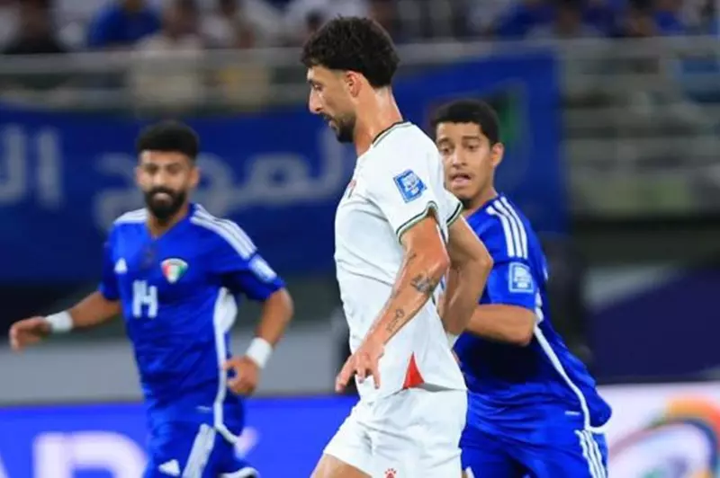 وسام أبو علي يتألق ويقود منتخب فلسطين إلى فوز هام على الكويت في صراع التأهل لملحق المونديال (فيديو)